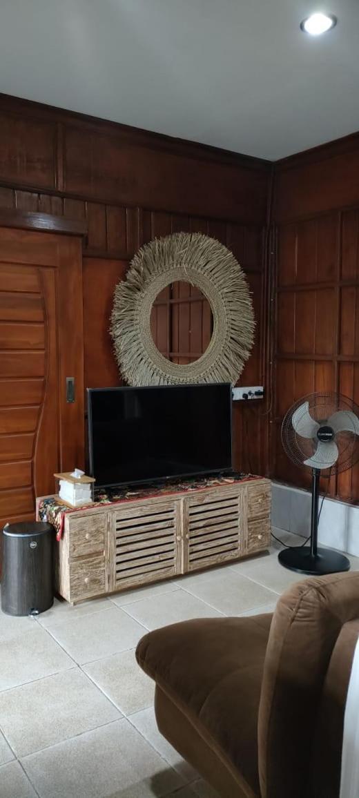 Mama Nings Beach Hotel Sekongkang Экстерьер фото